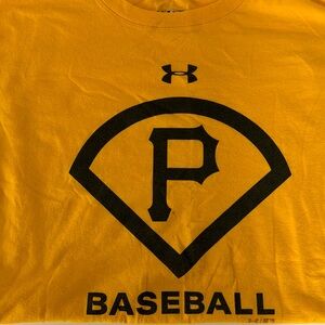 UnderArmour loose heat gear Pittsburgh Pirates tshirt size L